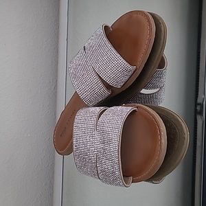 Women's sandals